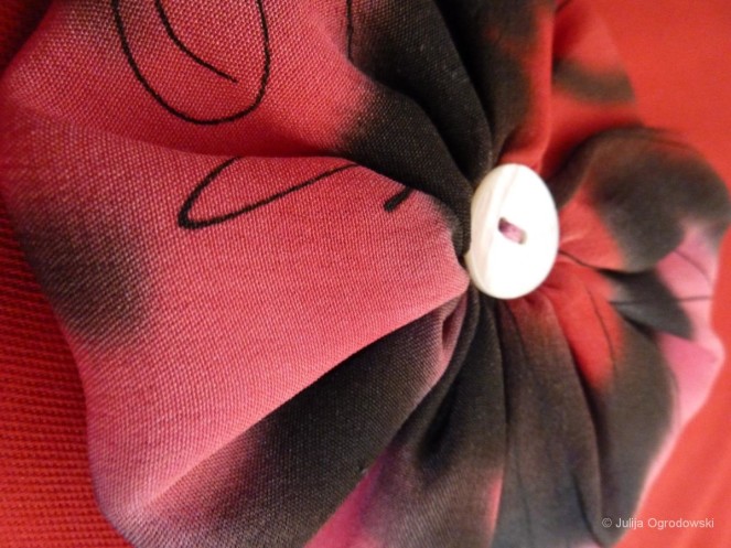 Crepe Satin JoJo-Brosche